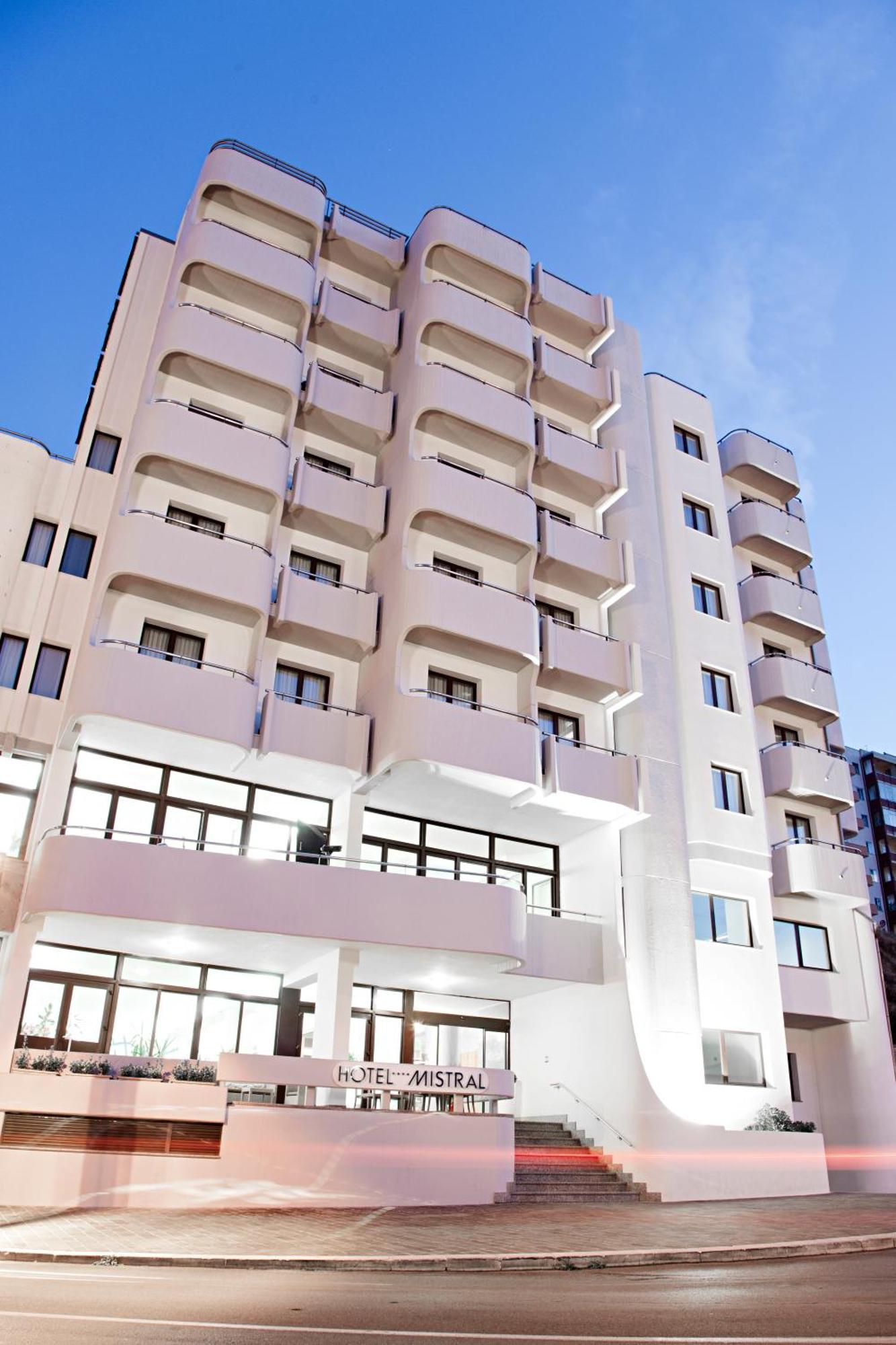 Hotel Mistral แตร์โมลิ ภายนอก รูปภาพ